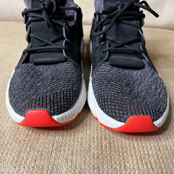 Adidas Mens Prophere Black Red Running Shoes - Picture 4 of 10